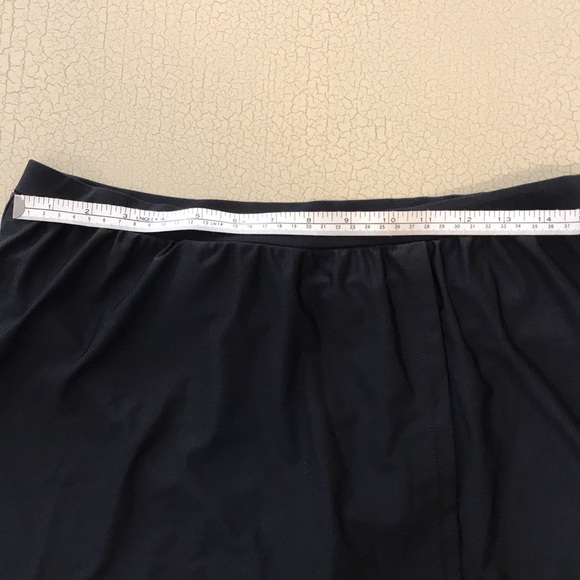 Christina 2 Piece Swim Set Size 12. - Picture 4 of 7